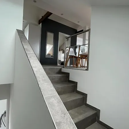 Zum Ahrblick بيت ضيافة